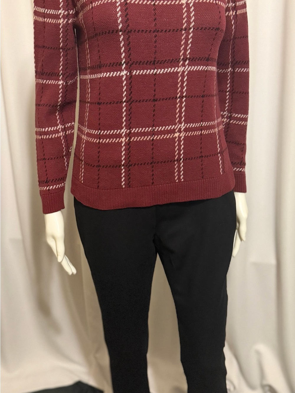 Croft & Barrow Maroon Plaid Crewneck Sweater Burgundy Wine PS